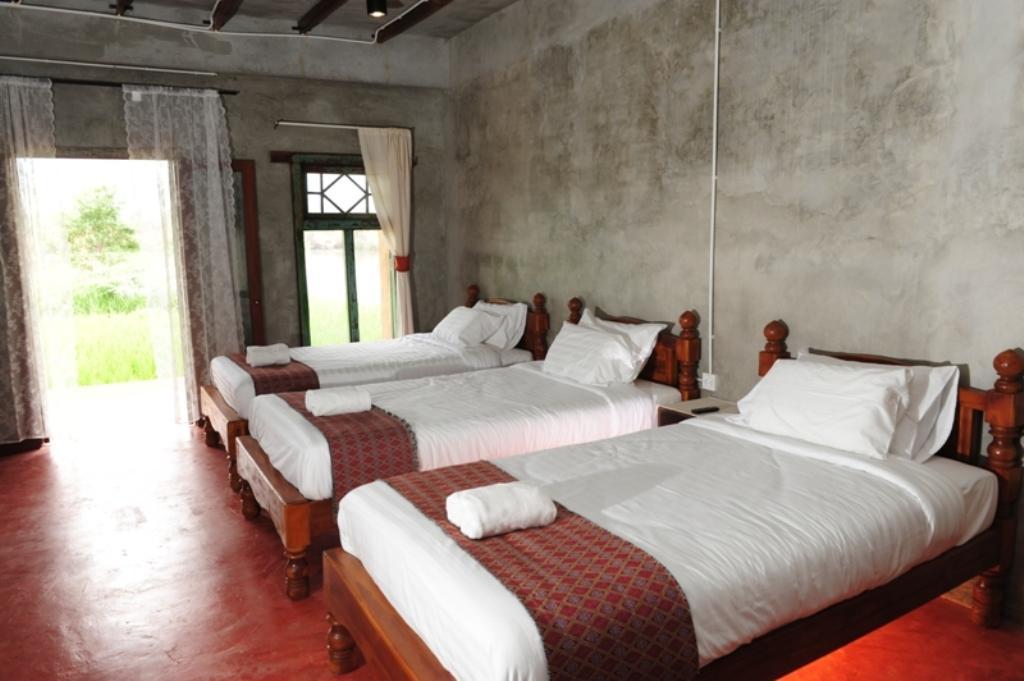 Phu-Anna Eco House Hotel Hot Exterior photo